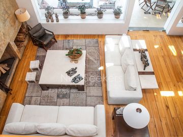 CASA EN VENTA CON VISTA AL LAGO