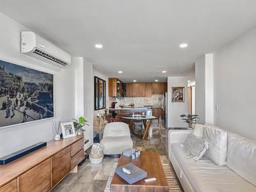 Departamento en venta de 3 recámaras frente al mar en Playas del Conchal