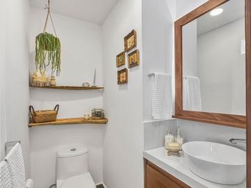 Departamento en venta de 3 recámaras frente al mar en Playas del Conchal