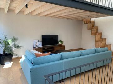CASA AMUEBLADA, MODERNA CON VISTA AL BOSQUE
