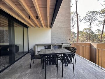 CASA AMUEBLADA, MODERNA CON VISTA AL BOSQUE