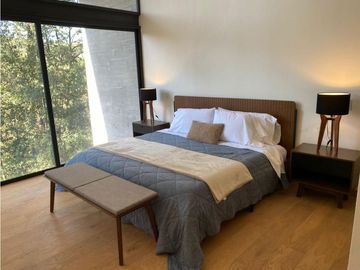 CASA AMUEBLADA, MODERNA CON VISTA AL BOSQUE