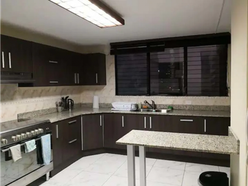 BELLA VISTA / PH ROCA MAR / 230 M2 / 3 HABITACIONES / LINEA BLANCA
