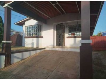 VENDO CASA EN ARRAIJAN VILLAS DE LA ALAMEDA 3R