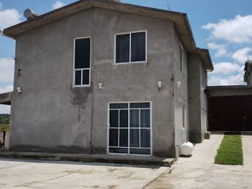 Hermosa Casa Moderna con Terreno ubicada en San Diego, Pueblo de San Juan Tepenáhuac, Alcaldía Milpa Alta, CDMX, CP12800