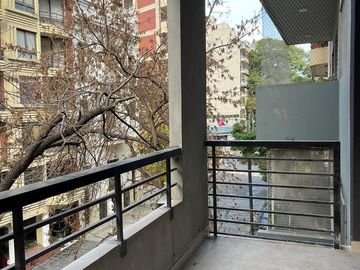 Lezica 4483 P1°: 2 amb. fte. c/ balcón. T56m²Amenities.