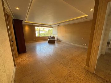 Departamento en Venta en Bosques de las Lomas Real del Bosque (m2d3255)