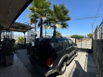 AMPLIA CASA EN VENTA // CAÑON DE LA RAZA !!!!!