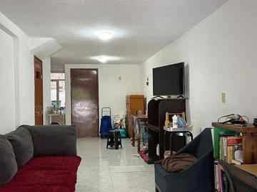 Casa en Ocolusen muy cerca del Colegio Las Amércias