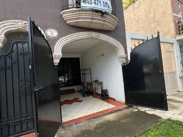 Casa en Ocolusen muy cerca del Colegio Las Amércias