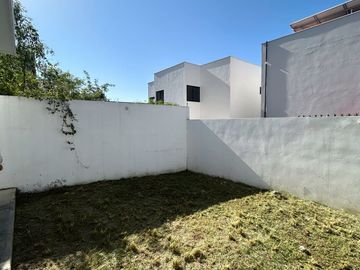 Casa nueva en VENTA Santa Isabel Carretera Nacional