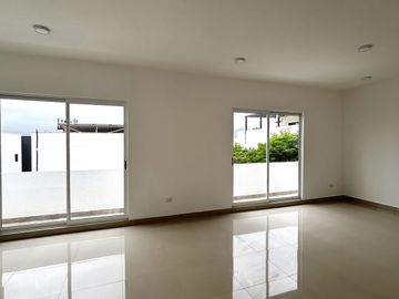Casa nueva en VENTA Santa Isabel Carretera Nacional