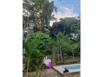 CASA DE CAMPO FAMILIAR EN SAN ANTONIO DE CUMBAZA