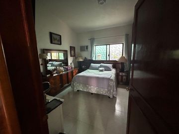 Venta Casa  de Un Nivel, Fraccionamiento con Seguridad, Junto al Río en Temixco Morelos