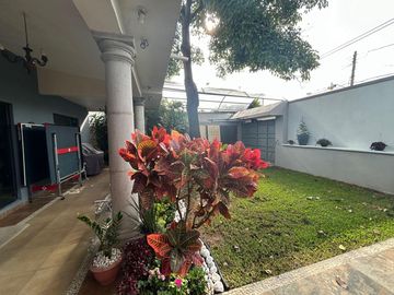 Venta Casa  de Un Nivel, Fraccionamiento con Seguridad, Junto al Río en Temixco Morelos