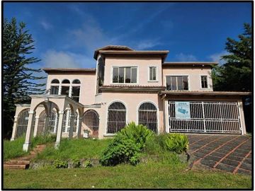 VENTA DE HERMOSA CASA EN BOQUETE (OF)