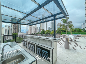 VENTA DE  APARTAMENTO AMOBLADO EN CALLE 50 PH THE GRAY (6)