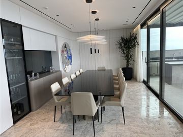Empire Penthouse Santa Maria