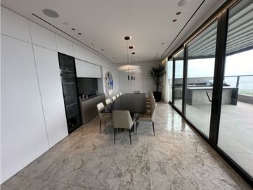 Empire Penthouse Santa Maria