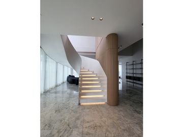 Empire Penthouse Santa Maria
