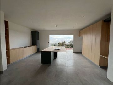 Casa en Venta en Cumbres Elite Premier con Alberca frente parque