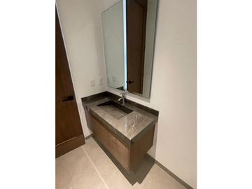 Casa en Venta en Cumbres Elite Premier con Alberca frente parque