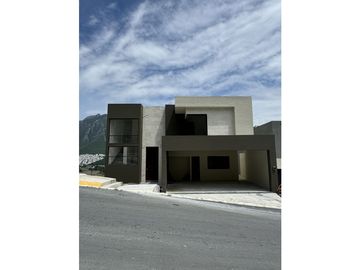 Casa en Venta Loma Bonita Carretera Nacional en Monterrey