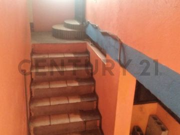 Vendo Casa Rentera 1000m2  Sector Guamaní