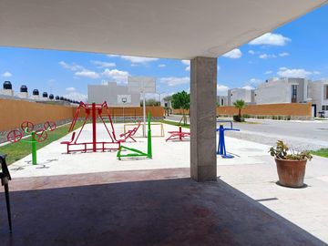 CASA RESIDENCIAL EN VENTA EN FRACC. VIBRANTA, GÓMEZ PALACIO,DGO.