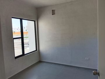 CASA RESIDENCIAL EN VENTA EN FRACC. VIBRANTA, GÓMEZ PALACIO,DGO.