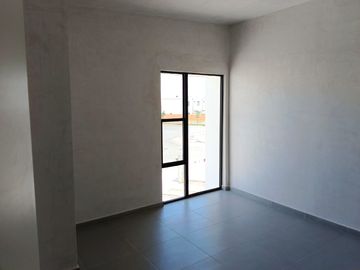 CASA RESIDENCIAL EN VENTA EN FRACC. VIBRANTA, GÓMEZ PALACIO,DGO.