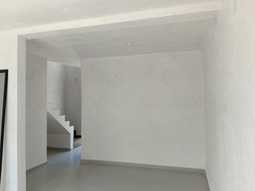 CASA RESIDENCIAL EN VENTA EN FRACC. VIBRANTA, GÓMEZ PALACIO,DGO.