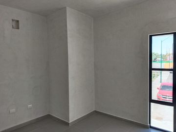 CASA RESIDENCIAL EN VENTA EN FRACC. VIBRANTA, GÓMEZ PALACIO,DGO.