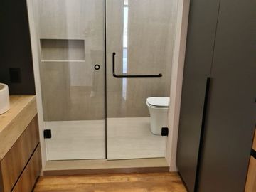 Casa en Venta en Lomas del Campanario, 4ta Recamara en PB,  3 Niveles, DOBLE ALT
