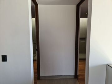 Casa en Venta en Lomas del Campanario, 4ta Recamara en PB,  3 Niveles, DOBLE ALT