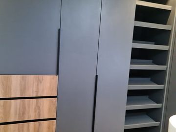 Casa en Venta en Lomas del Campanario, 4ta Recamara en PB,  3 Niveles, DOBLE ALT