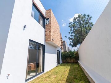 Casa en venta nueva a media cuadra de Ave. Tecnológico, cerca de Ave. Estado de México y del Parque Bicentenario