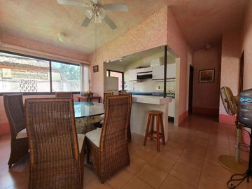 OPORTUNIDAD!! Desarrollo con 7 villas con muelle sobre laguna Pie de la Cuesta