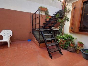 Depto.tipo casa de 6 ambientes en Venta en Almagro