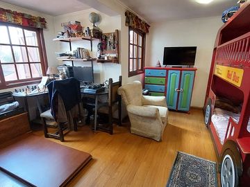 Depto.tipo casa de 6 ambientes en Venta en Almagro