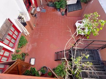 Depto.tipo casa de 6 ambientes en Venta en Almagro