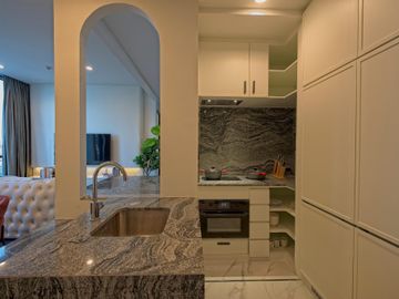 2 Bedroom Condo for sale at The Esse Sukhumvit 36