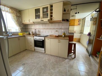DEPARTAMENTO EN VENTA EN LOS PORTALES CAYMA