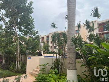 Departamento de 2 recámaras en Avenida Huayacan Cancún