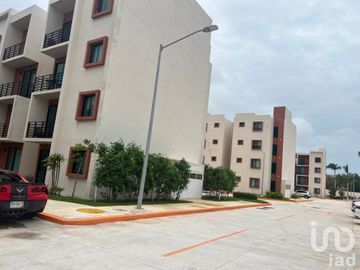 Departamento de 2 recámaras en Avenida Huayacan Cancún