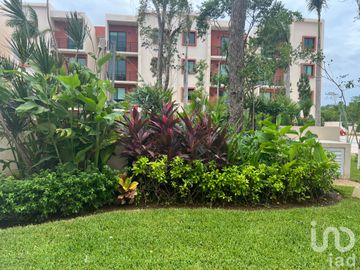 Departamento de 2 recámaras en Avenida Huayacan Cancún