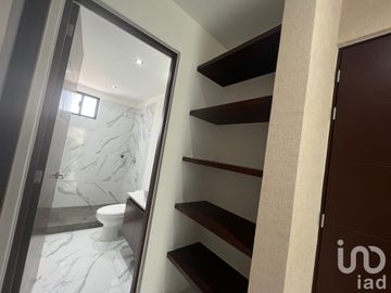 Departamento de 2 recámaras en Avenida Huayacan Cancún