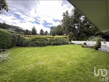 Renta de Casa Amueblada en Club de Golf los Encinos