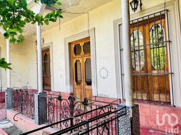 Casa con estilo colonial,