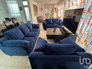 Casa en venta en Colonia Resurgimiento